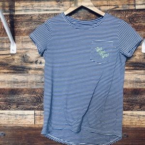 Old Navy T-shirt used large girls for 25 now 15$